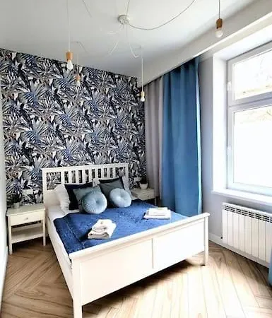 Apartment Wild & Huge Comfy 5 Min To Main Square *