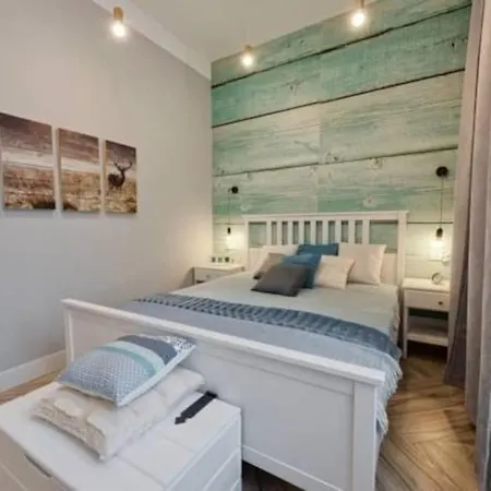 Wild & Huge Comfy 5 Min To Main Square